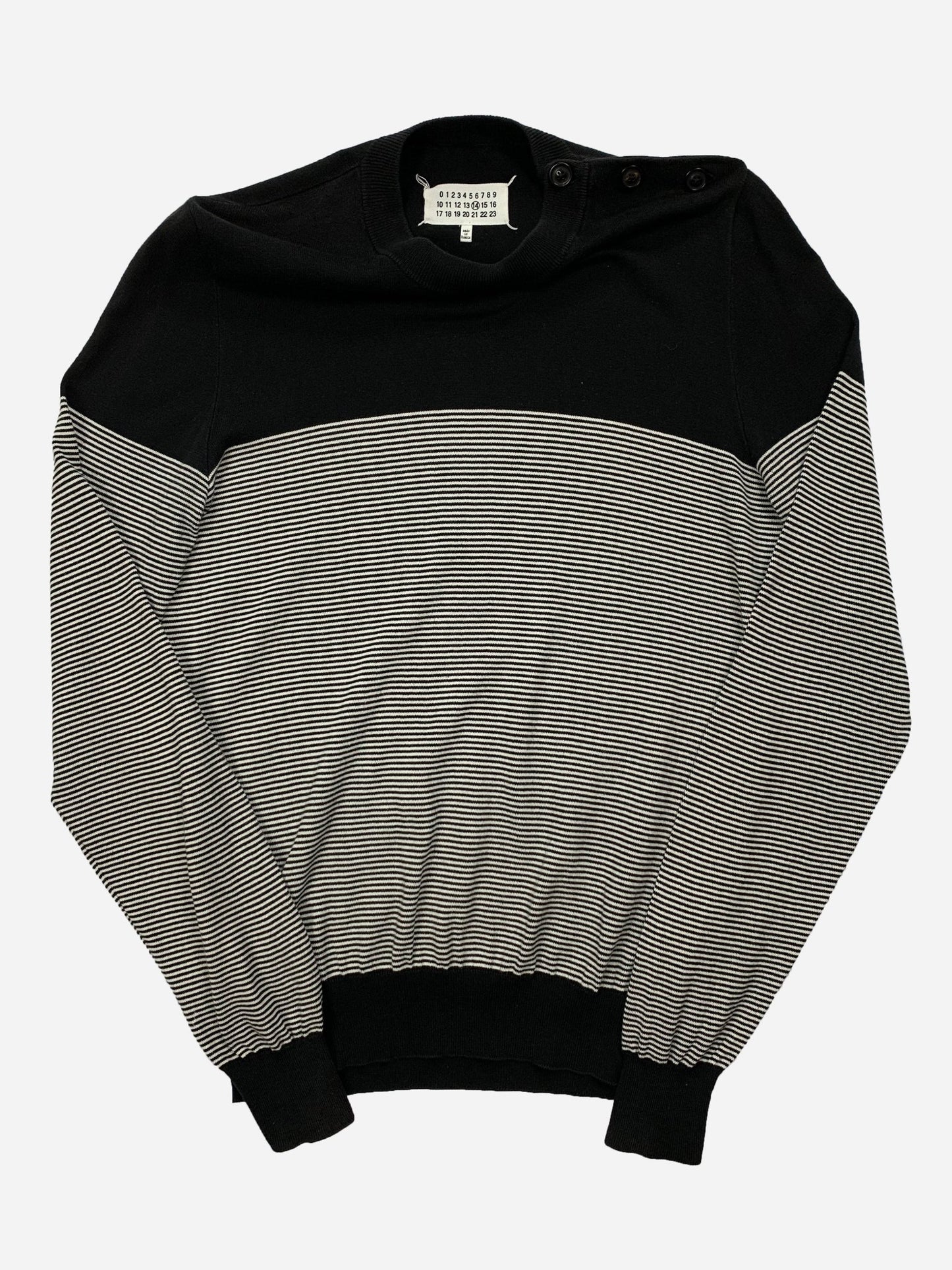 MAISON MARGIELA SHOULDER VENT STRIPED SWEATSHIRT. (L) - SEVENUES.