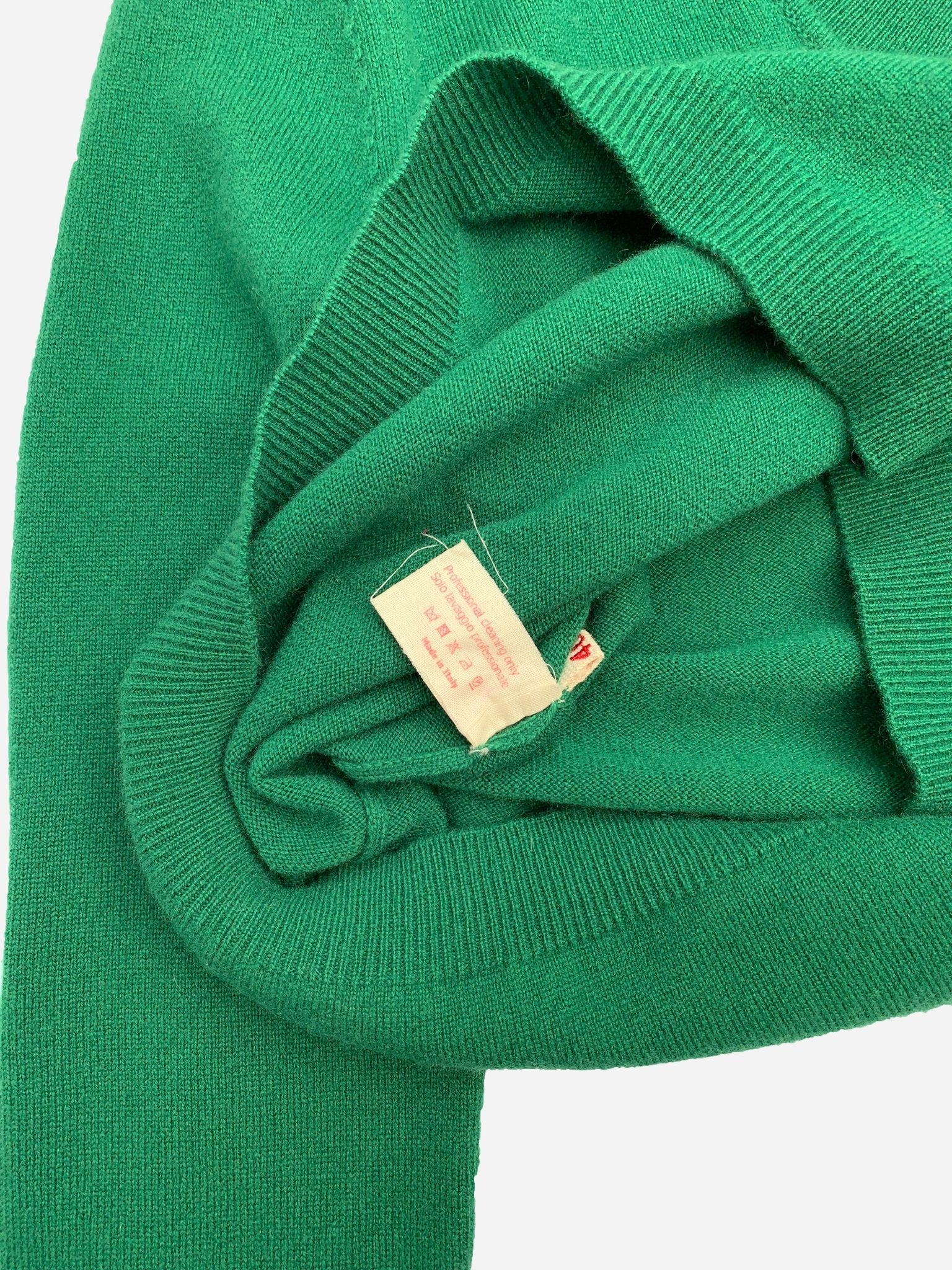 MARNI ELBOW PATCH 100% CASHMERE JUMPER. (40 / XS) - SEVENUES.