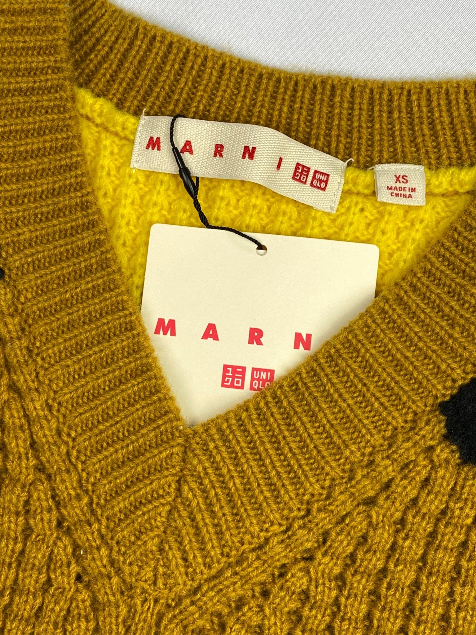 MARNI X UNIQLO CROPPED WAFFLE KNIT JUMPER. (XS) - SEVENUES.