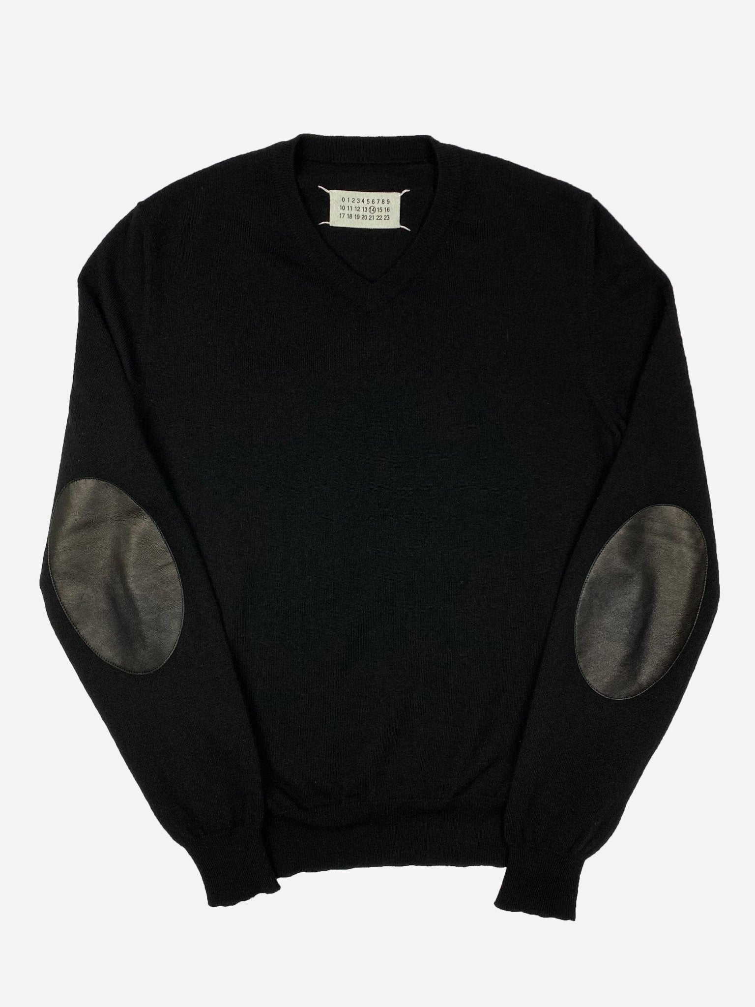 MARTIN MARGIELA V-NECK ELBOW PATCH KNITWEAR (S) –