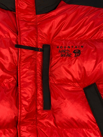 MOUNTAIN HARDWEAR 'ABSOLUTE ZERO' DOWN JACKET. (L)