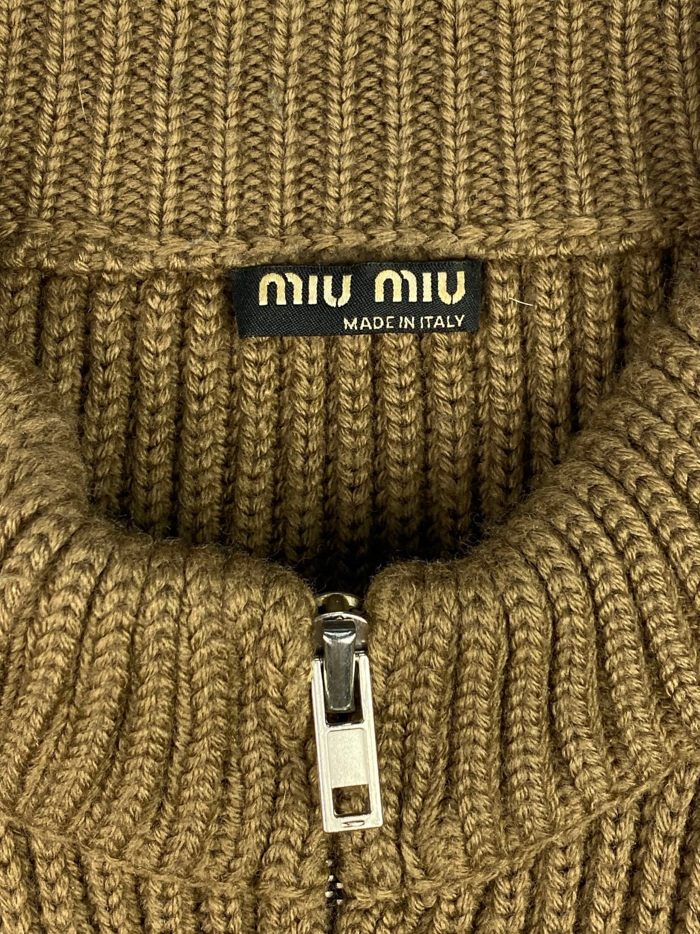 MIU MIU F/W 2002 KNIT SWEATER VEST. (L) - SEVENUES.