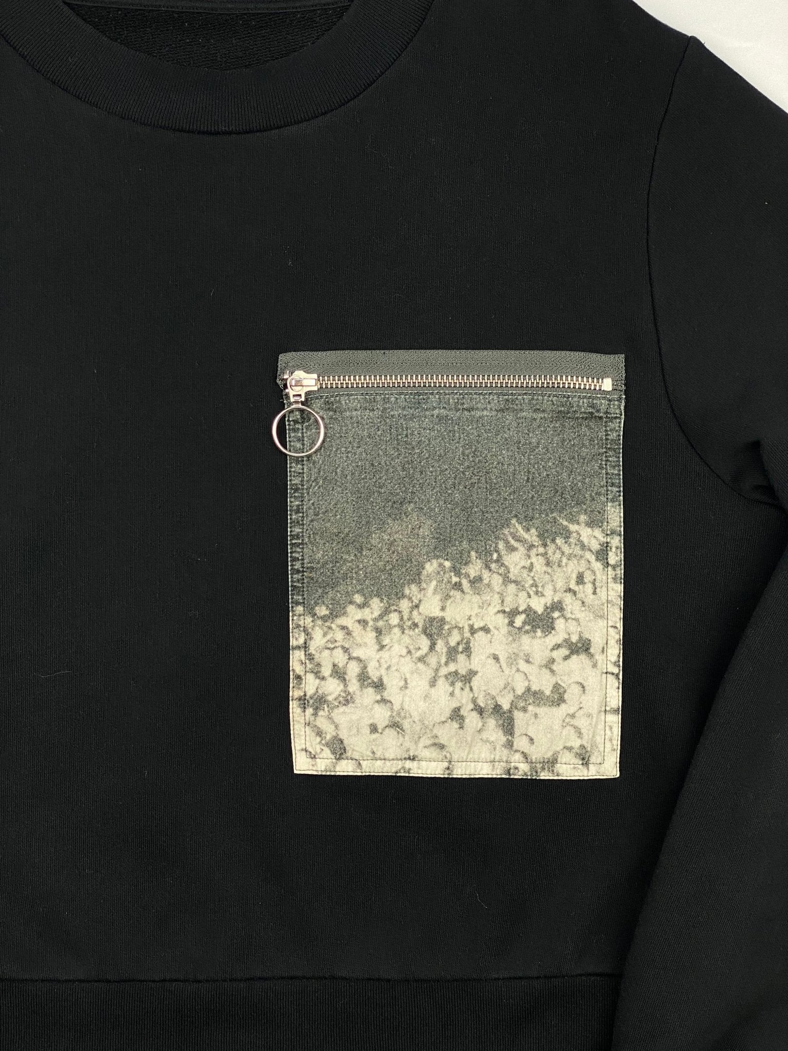 MM6 by MAISON MARGIELA S/S 2016 CROPPED POCKET SWEATER. (M) - SEVENUES.