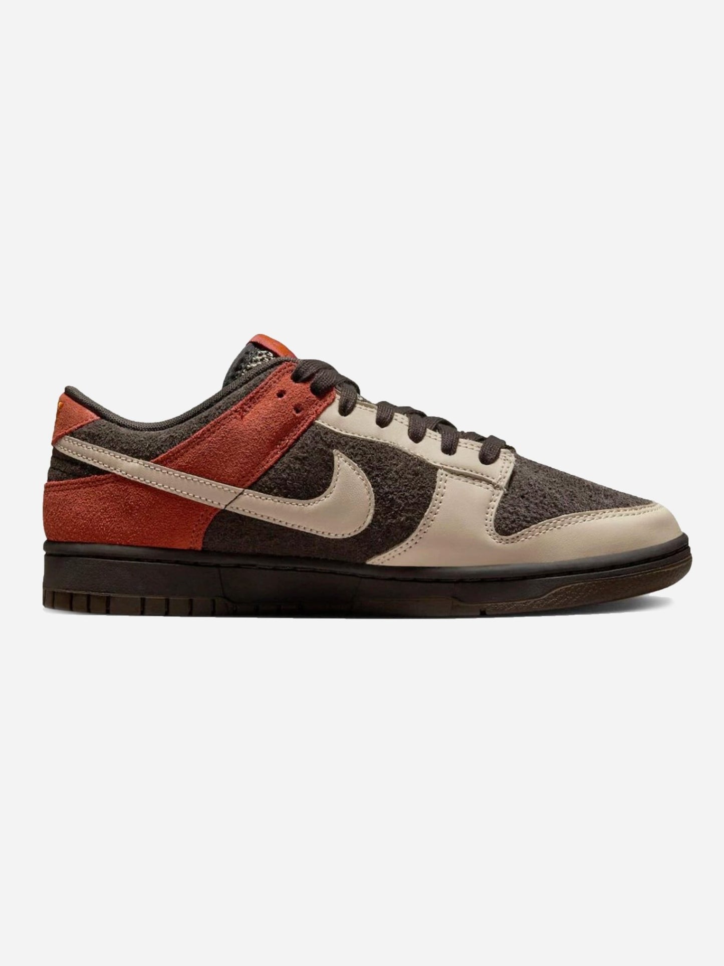 NIKE DUNK LOW 'RED PANDA'. (44 1/2) - SEVENUES.