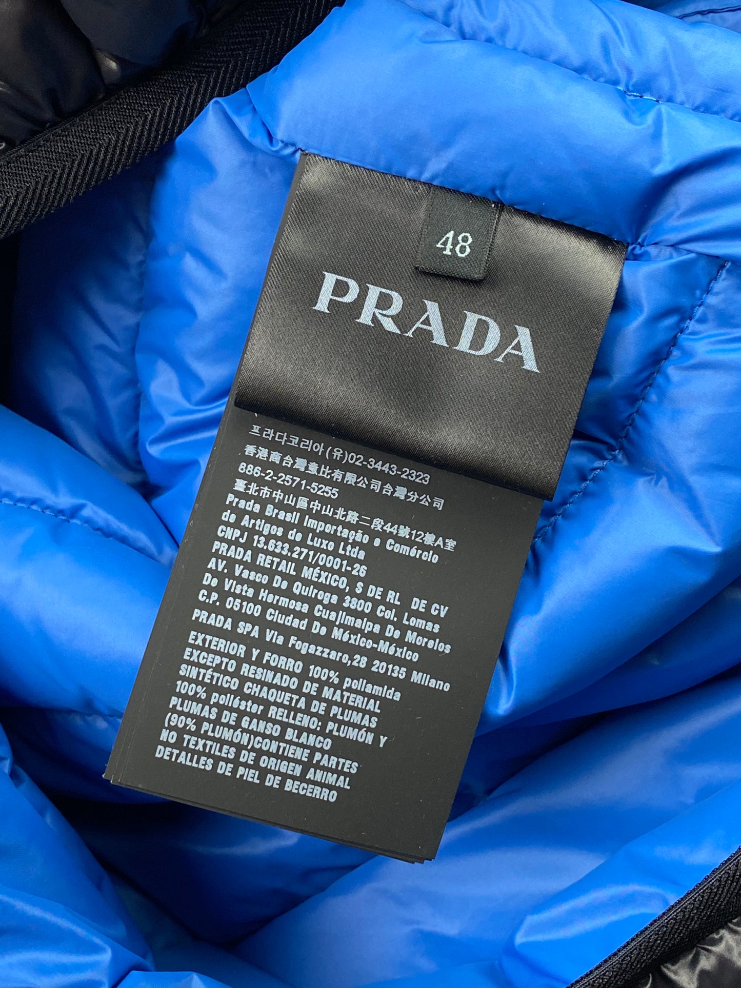 PRADA MILANO F/W 2019 LOGO-PLAQUE DOWN JACKET. (48 / M)