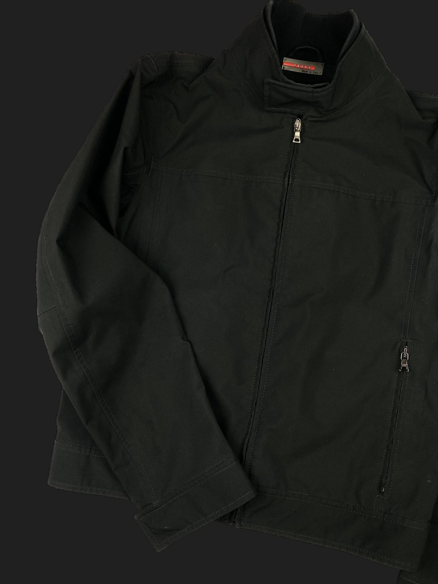 PRADA LINEA ROSSA F/W 2003 GORE - TEX SHELL JACKET. (48 / M) - SEVENUES.