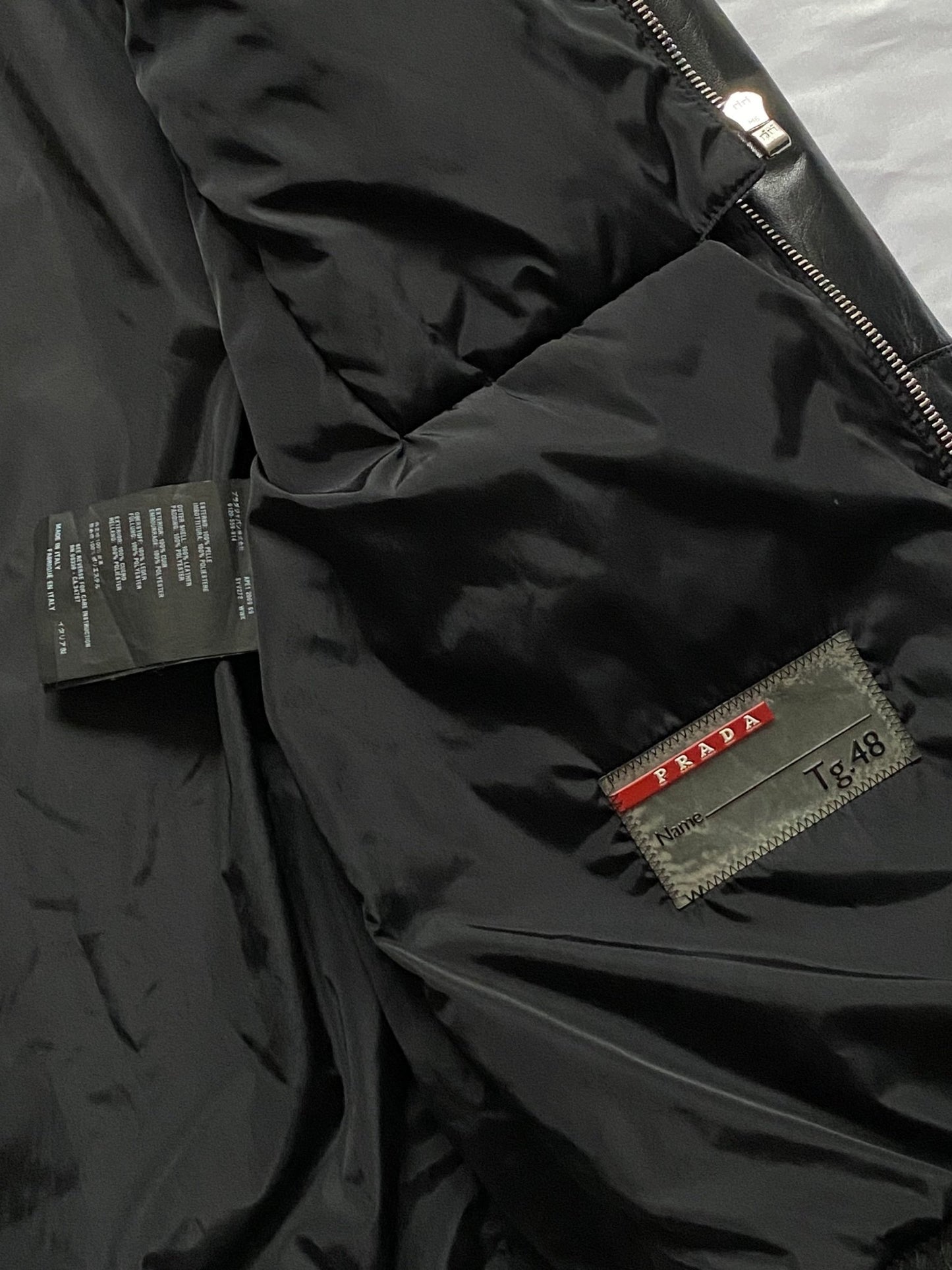 PRADA LINEA ROSSA F/W 2009 ZIP - UP LEATHER JACKET. (48 / M) - SEVENUES.