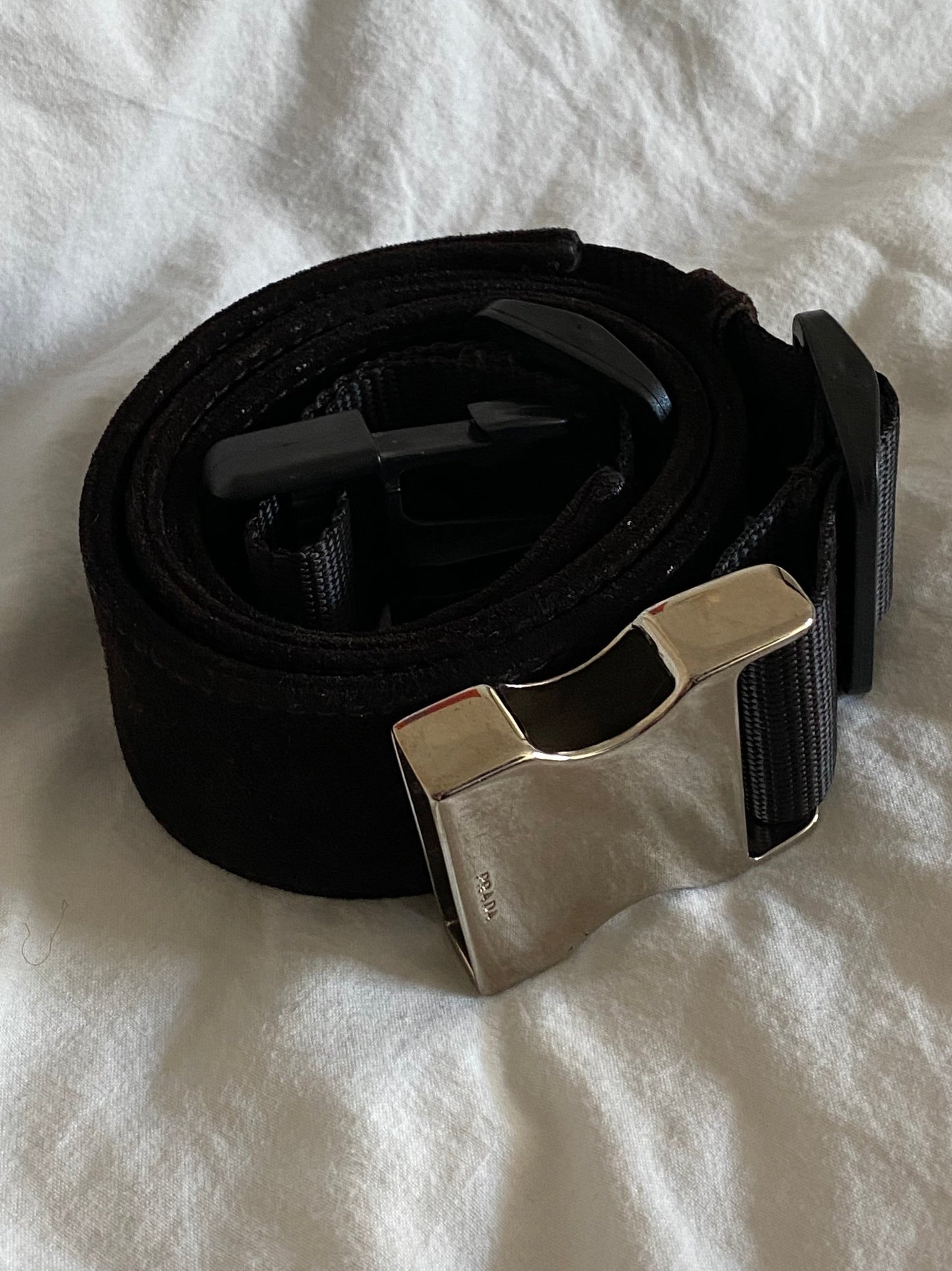 PRADA MILANO 'CHARM' SUEDE LEATHER BELT. - SEVENUES.