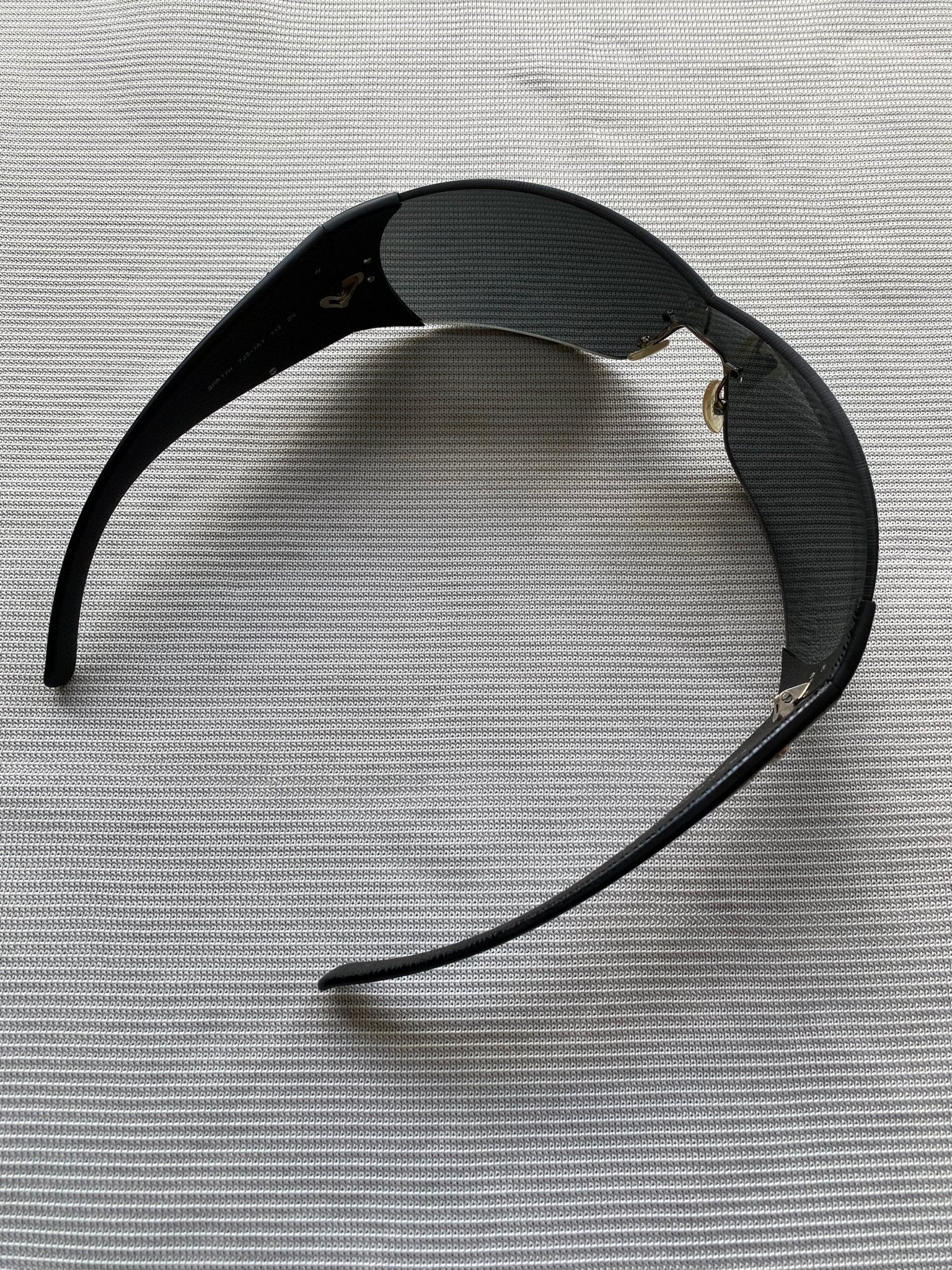 PRADA MILANO 'CREST LOGO' SHIELD SUNGLASSES. - SEVENUES.