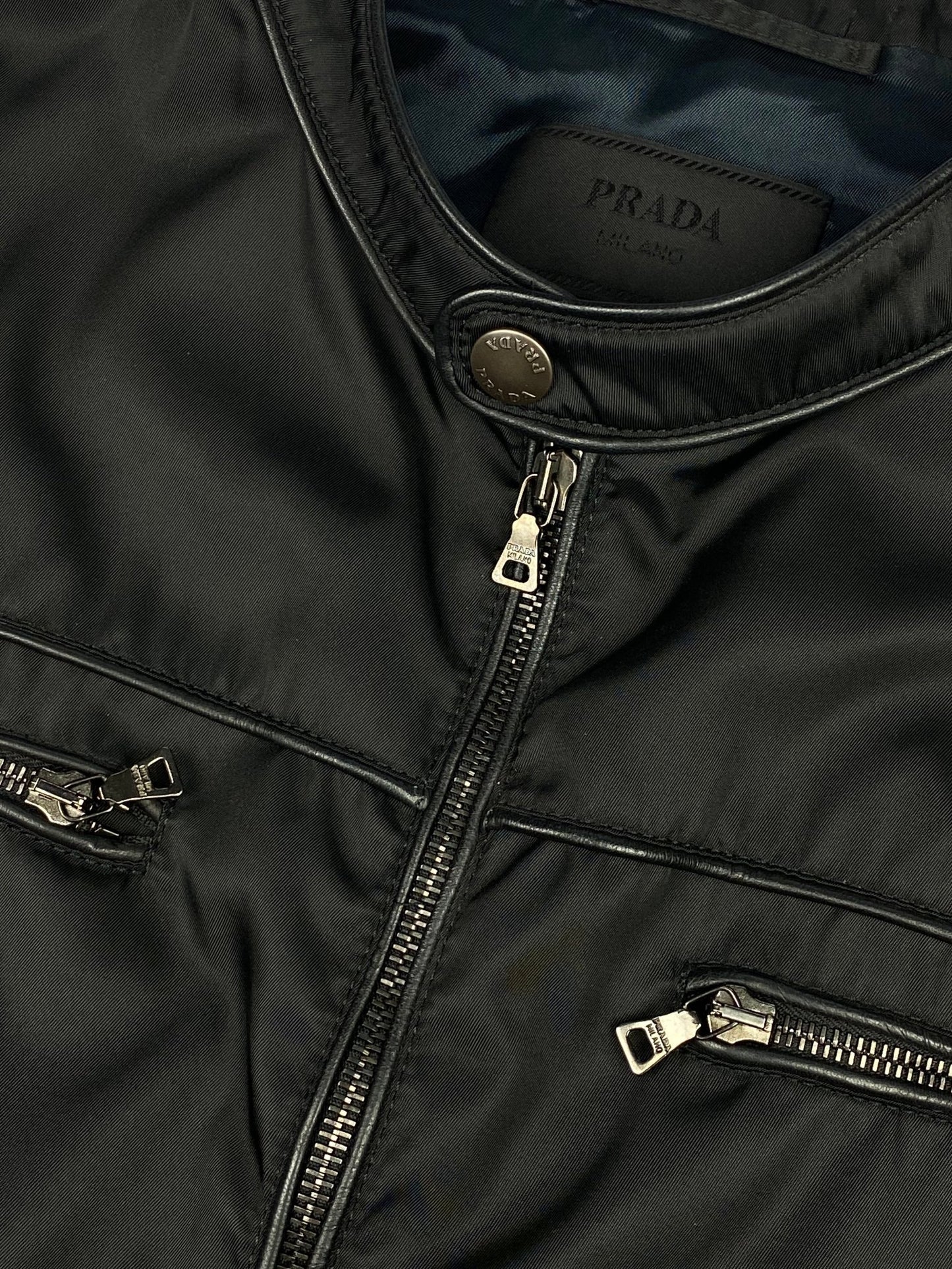 PRADA MILANO F/W 2009 NYLON RACING JACKET. (54 / L) - SEVENUES.