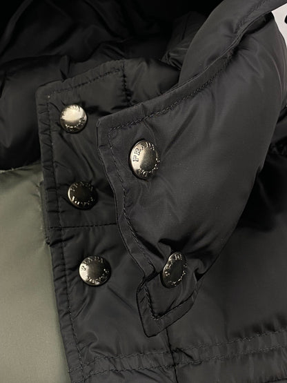 PRADA MILANO F/W 2017 LOGO - PLAQUE DOWN JACKET. (52 / L) - SEVENUES.