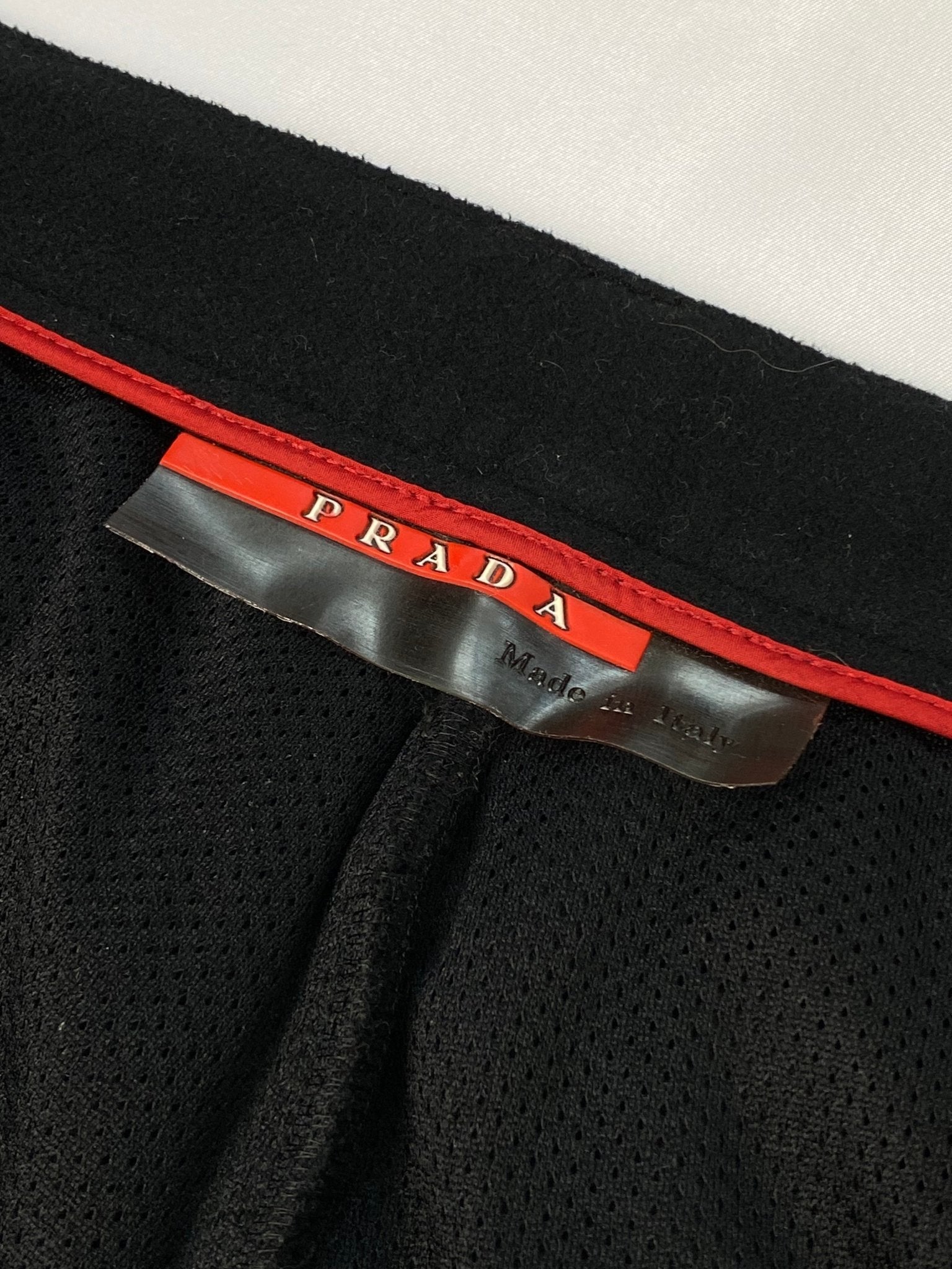 PRADA MILANO LINEA ROSSA A/W '99 FLEECE PANTS. (48 / M) - SEVENUES.