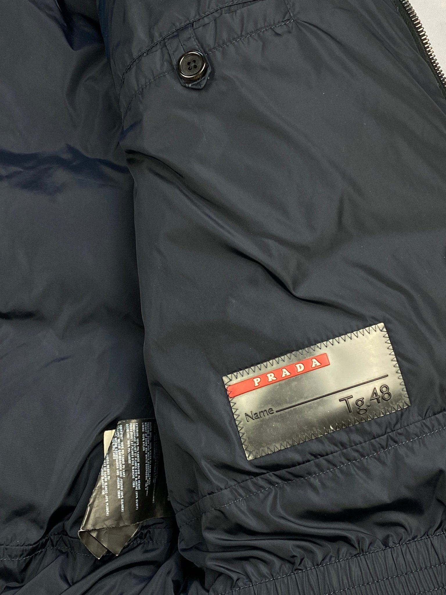 PRADA MILANO LINEA ROSSA F/W 2011 PUFFER DOWN JACKET. (48 / M) - SEVENUES.