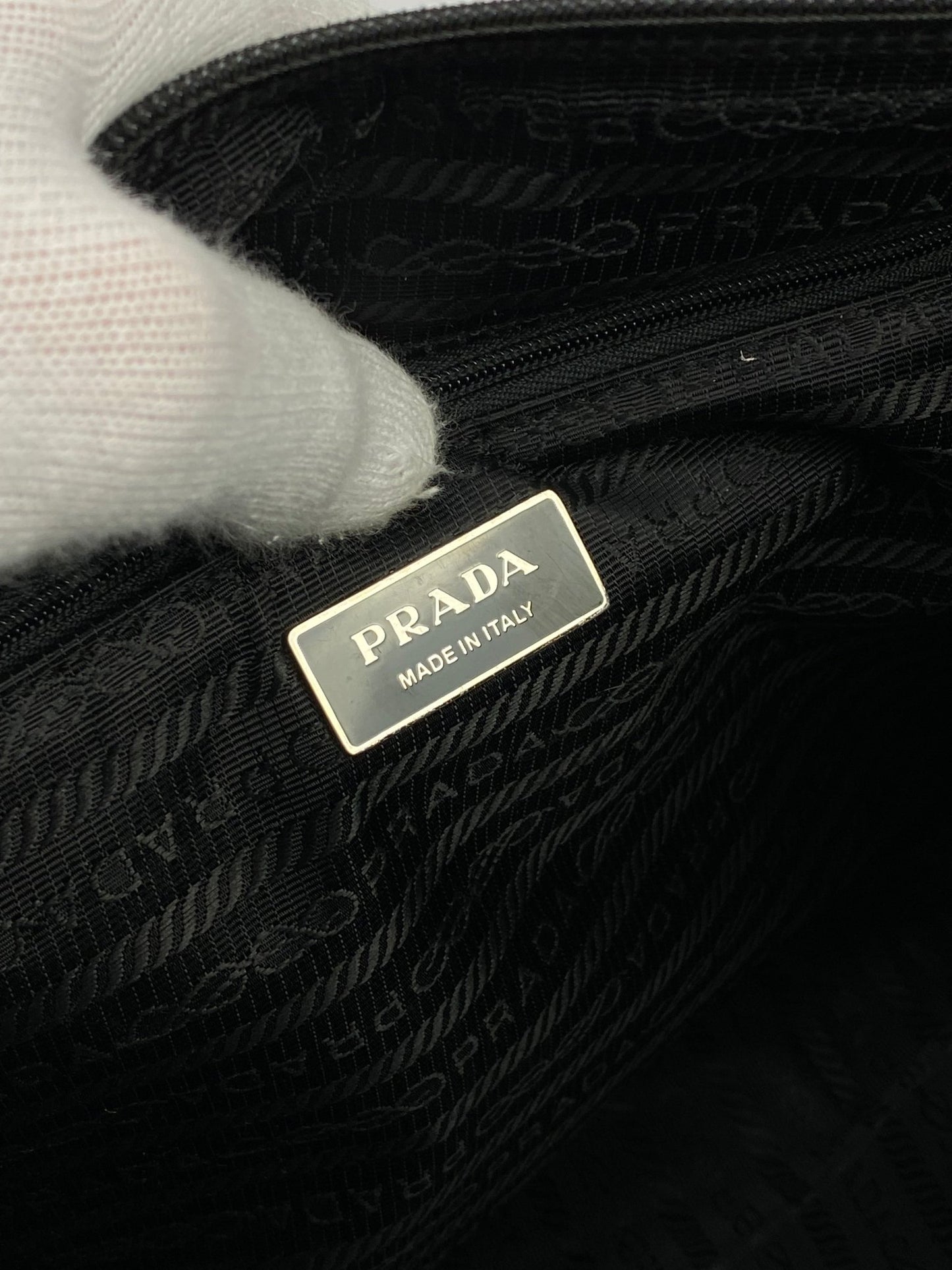 PRADA MILANO NYLON CROSSBODY MESSENGER BAG. - SEVENUES.