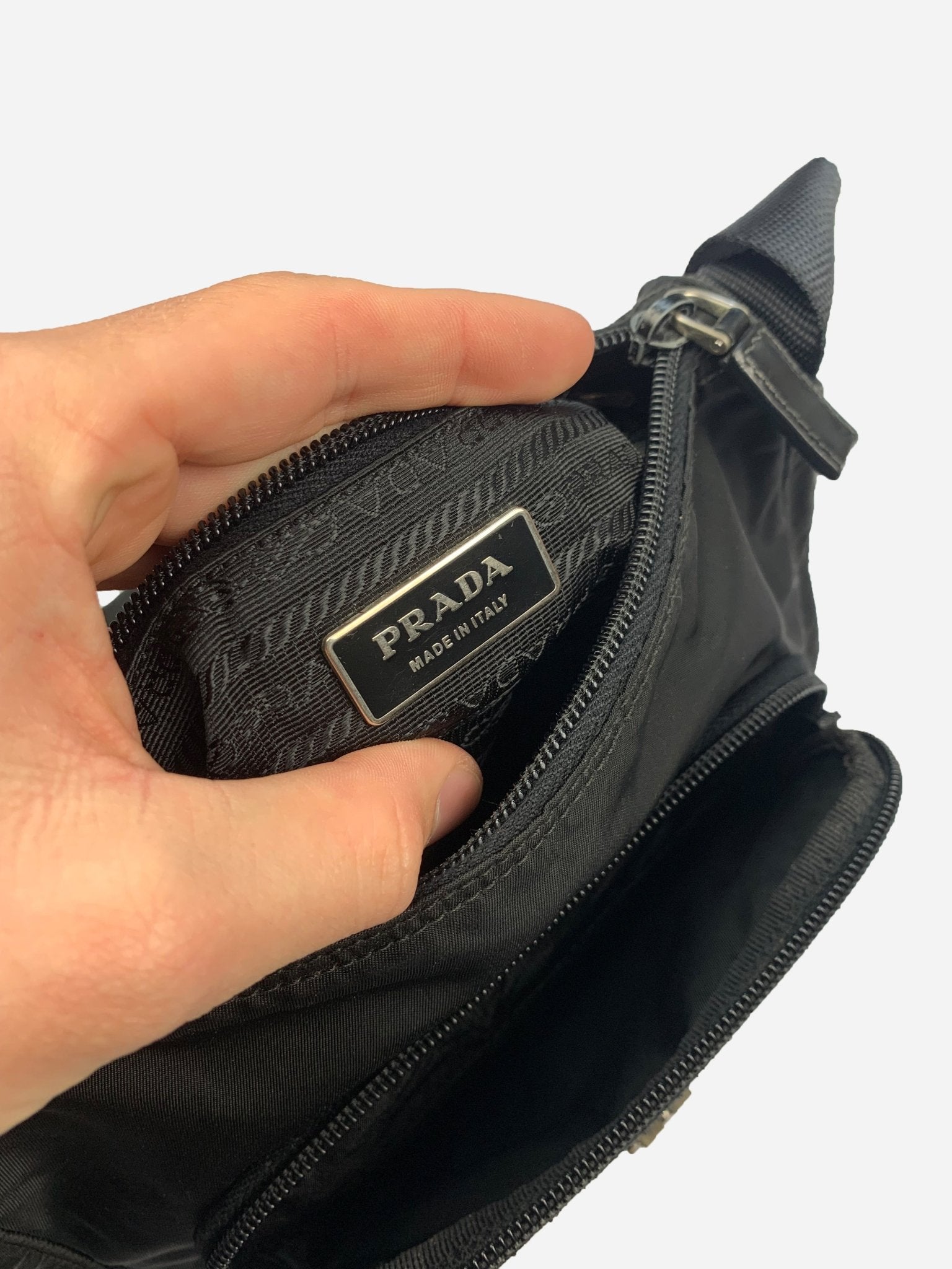 PRADA MILANO NYLON CROSSBODY MESSENGER SLING BAG. - SEVENUES.