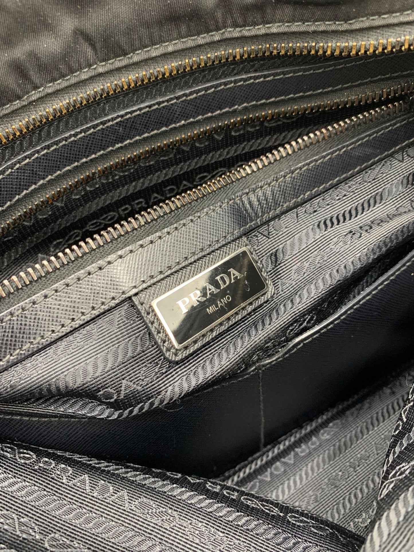 PRADA MILANO TESSUTO NYLON BANDOULIERE MESSENGER BAG. - SEVENUES.