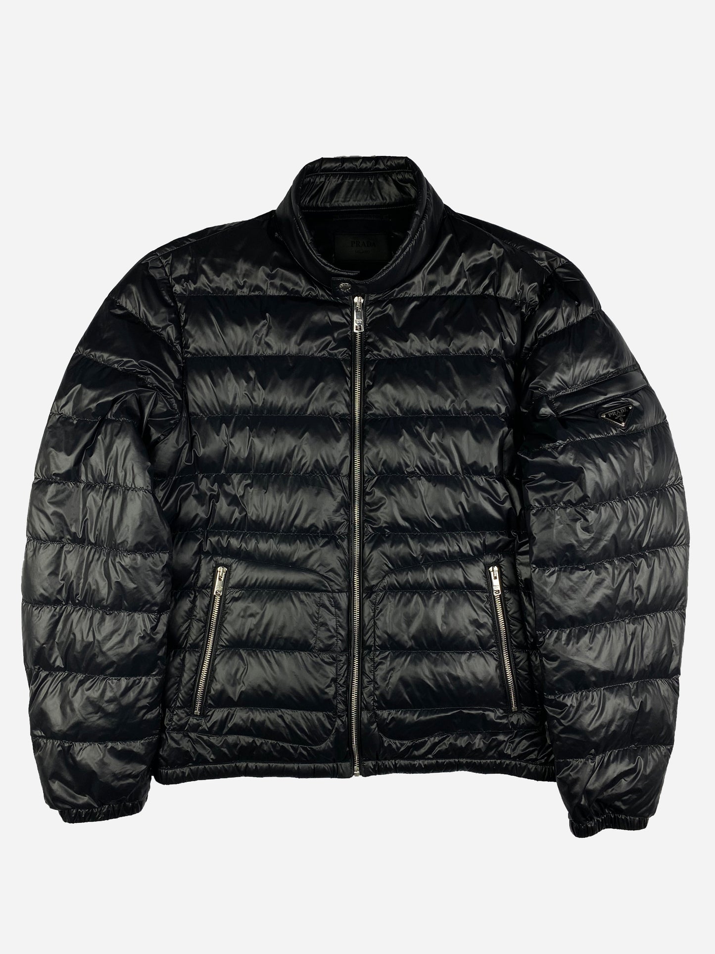 PRADA MILANO F/W 2019 LOGO-PLAQUE DOWN JACKET. (52 / L)