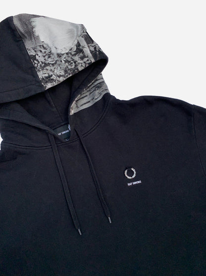 RAF SIMONS X FRED PERRY OVERSIZED PRINT HOODIE. (XL) - SEVENUES.