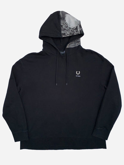 RAF SIMONS X FRED PERRY OVERSIZED PRINT HOODIE. (XL) - SEVENUES.