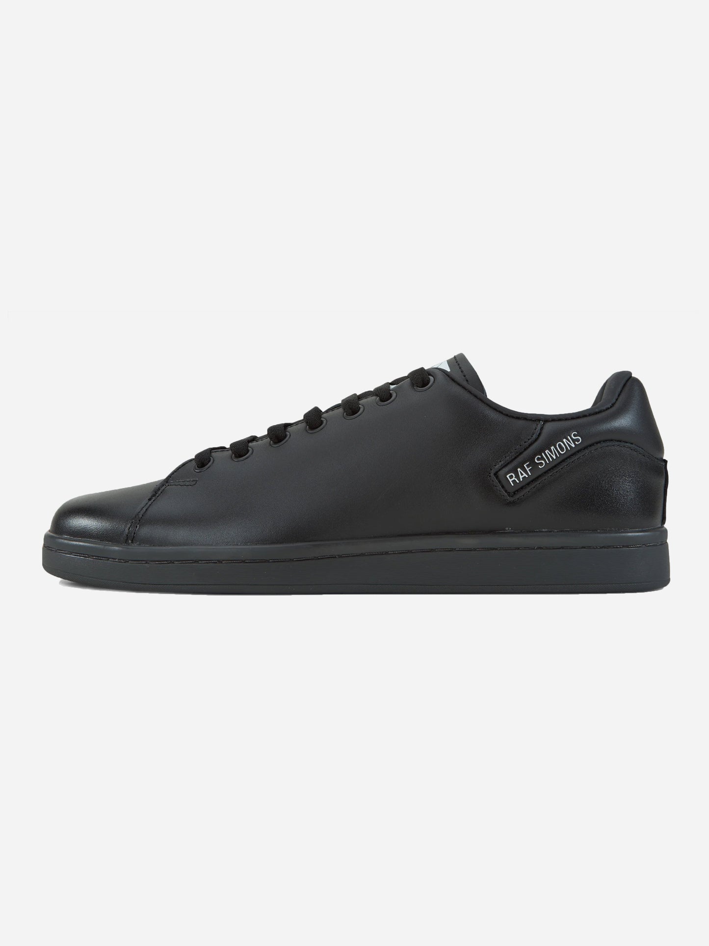 RAF SIMONS ORION LEATHER SNEAKER. (44)