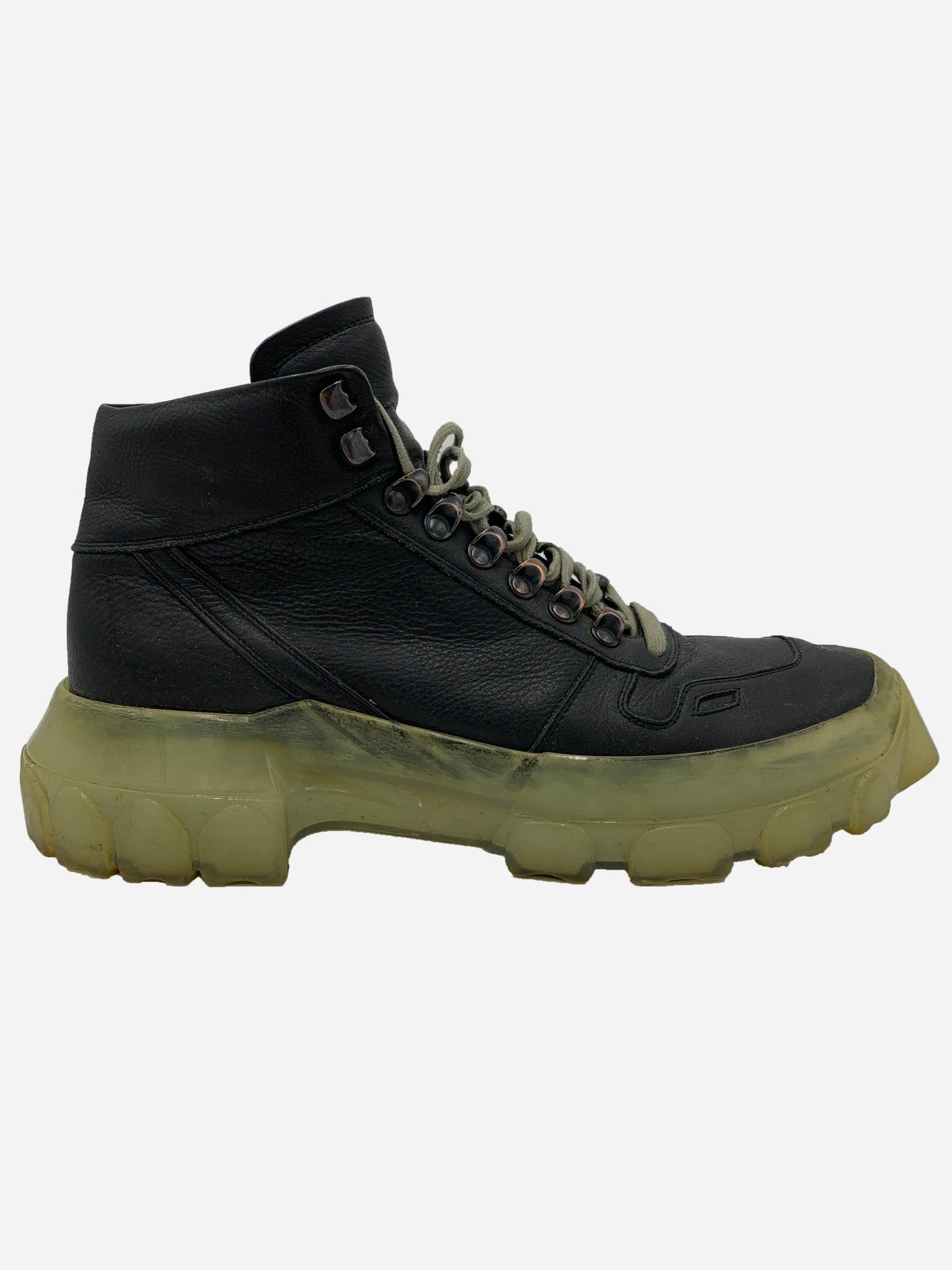 RICK OWENS TRACTOR BOZO LACE - UP BOOTS WITH TRANSPARENT SOLE. (43) - SEVENUES.