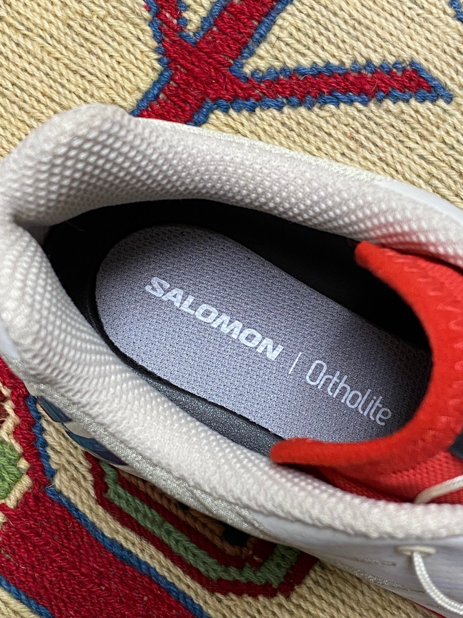 SALMON XT - 6 HIKING SNEAKERS. (42 2/3) - SEVENUES.