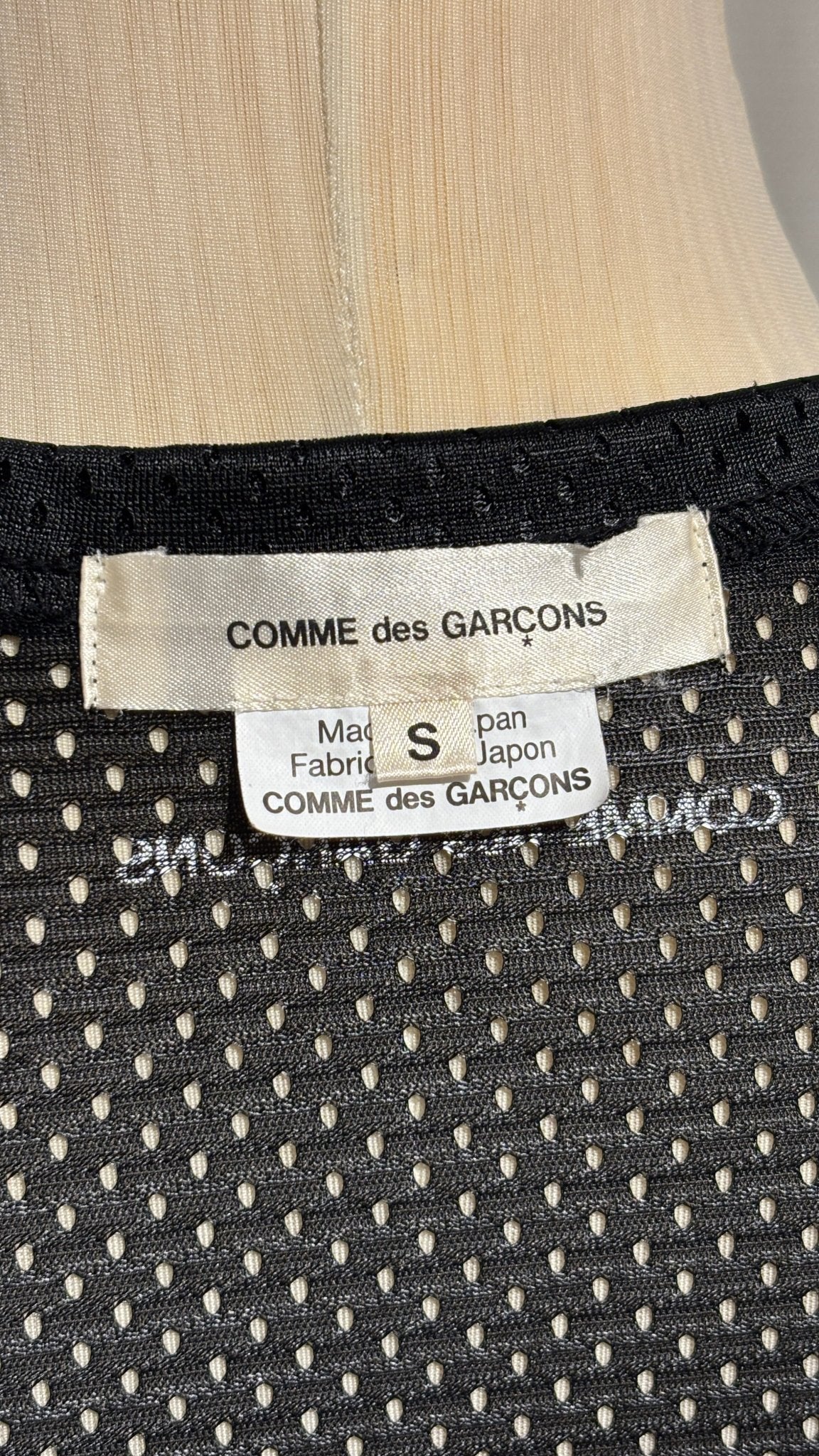 S/S 2024 MESH T-SHIRT. (S) - SEVENUES.