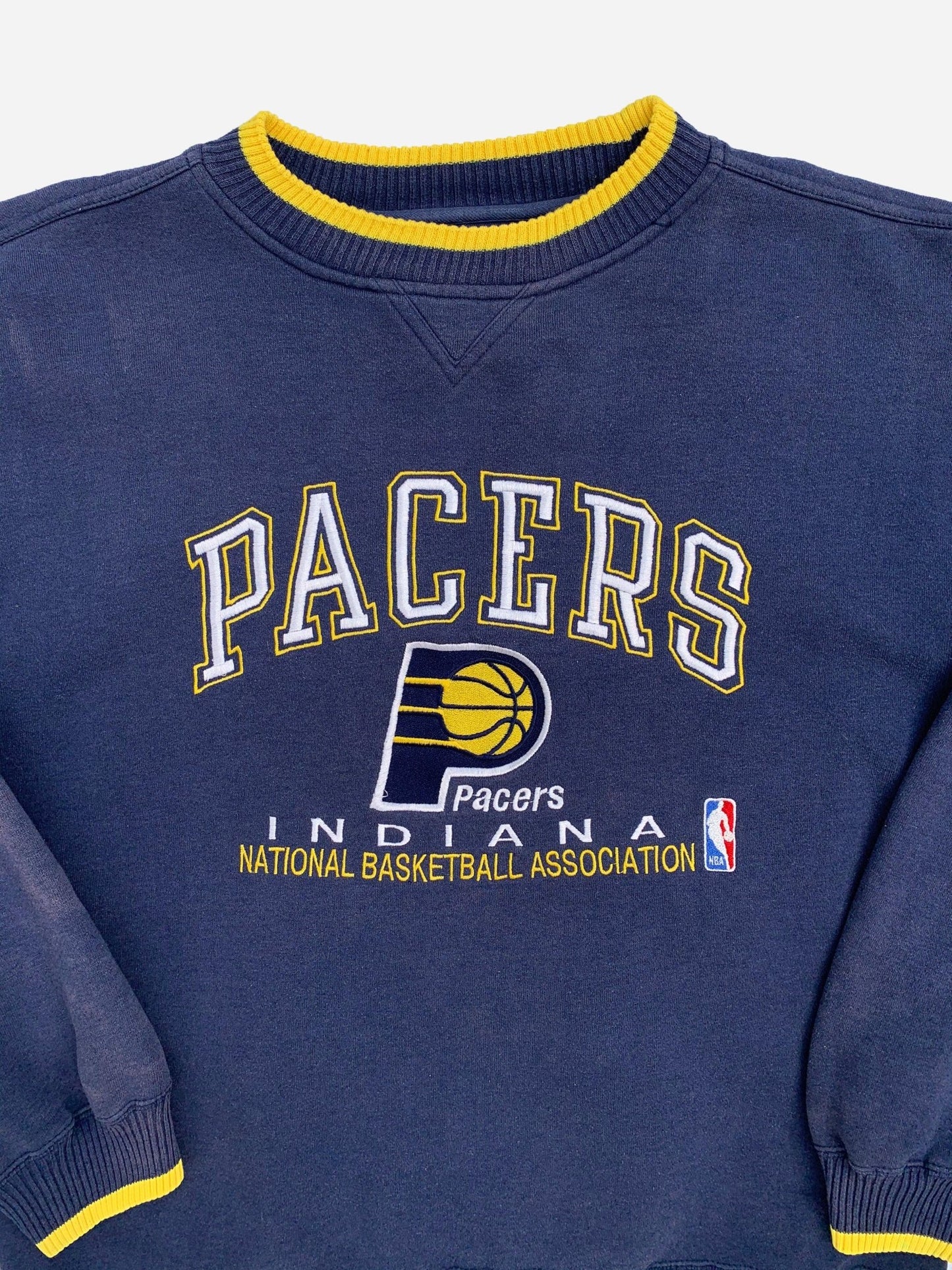 VINTAGE NBA 'INDIANA PACERS' CREWNECK SWEATSHIRT. (L) - SEVENUES.