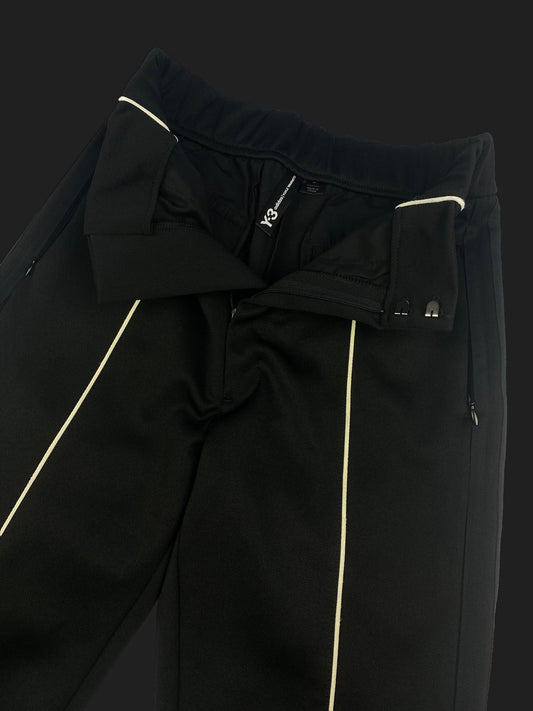 Y3 by YOHJI YAMAMOTO PLEATED JOGGERS. (M) - SEVENUES.