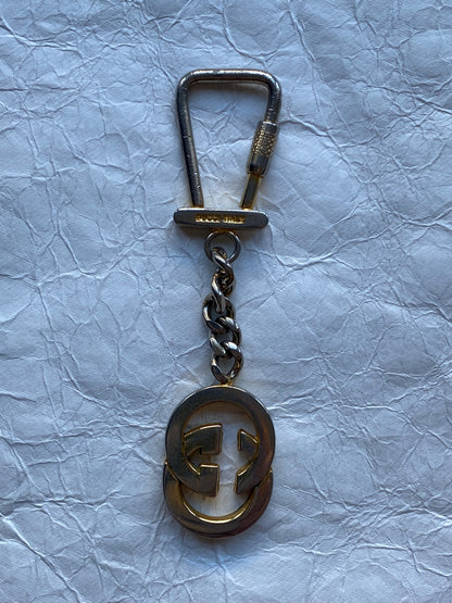 GUCCI INTERLOCKING 'GG' KEYCHAIN.