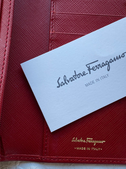 SALVATORE FERRAGAMO VARA BOW LEATHER WALLET.