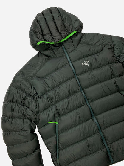 ARC'TERYX CERIUM LT HOODY DOWN JACKET. (XL)