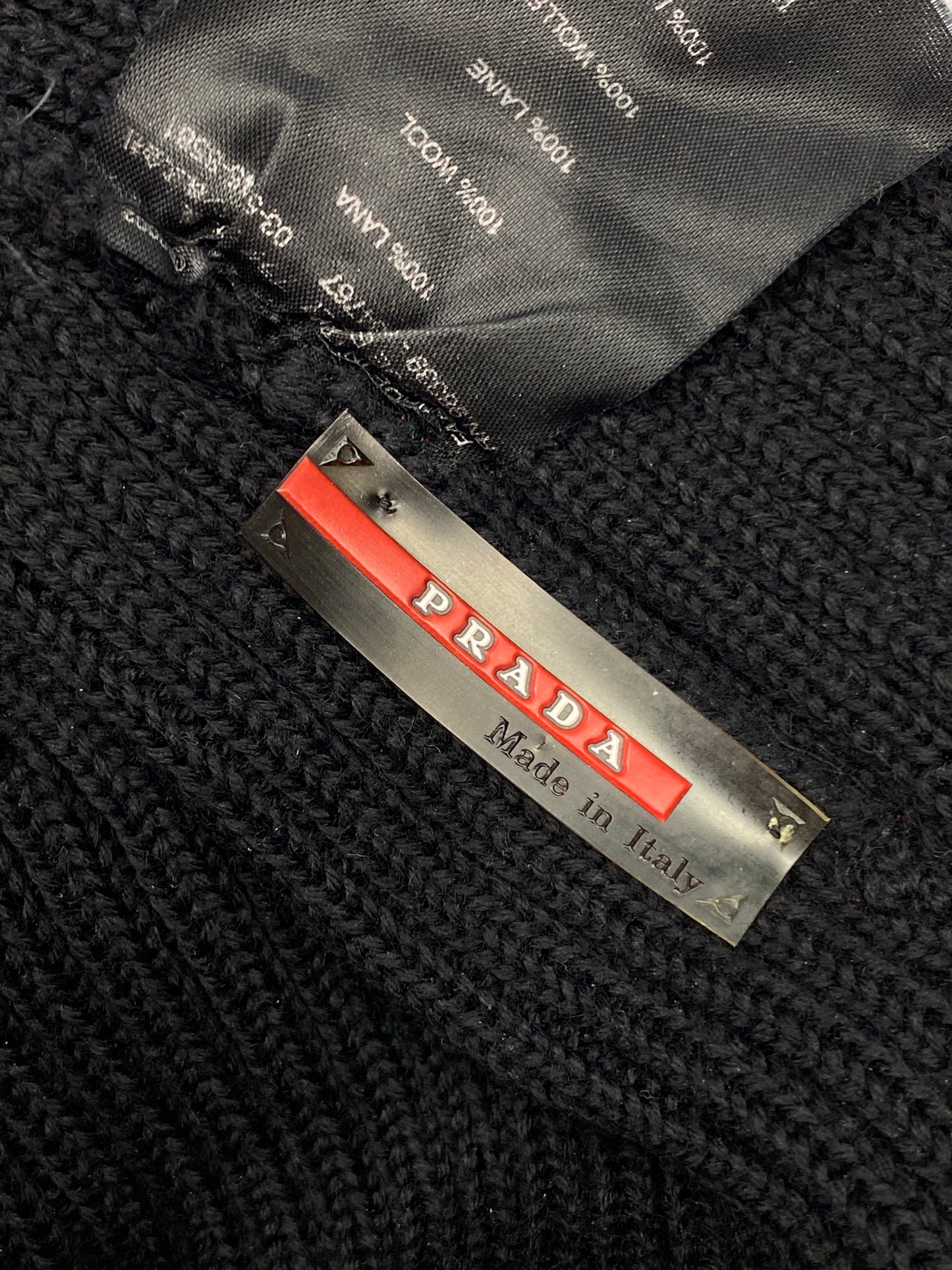 PRADA MILANO LINEA ROSSA KNITTED BEANIE.