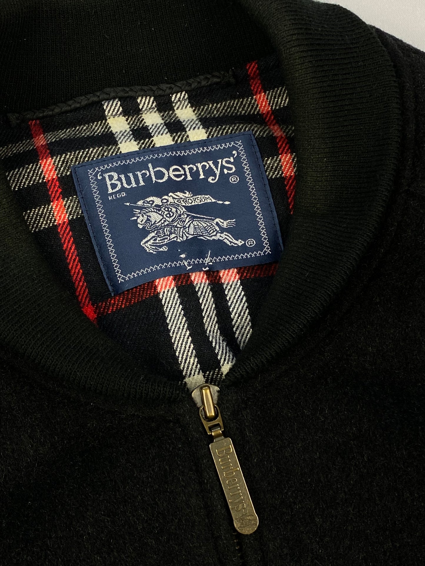 BURBERRY LONDON CASHMERE HARRINGTON JACKET. (XL)