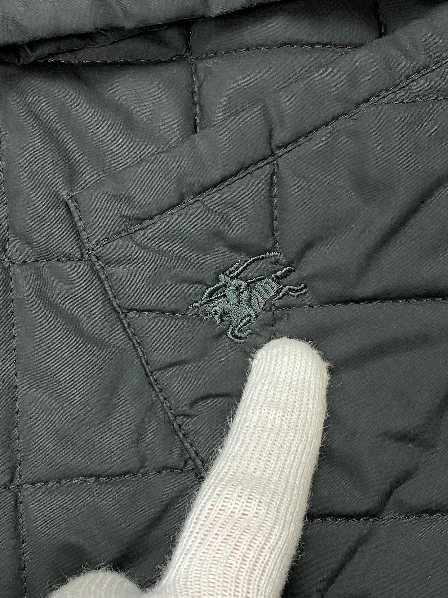 BURBERRY LONDON QUILTED JACKET WITH NOVACHECK LINING.(40 / M)