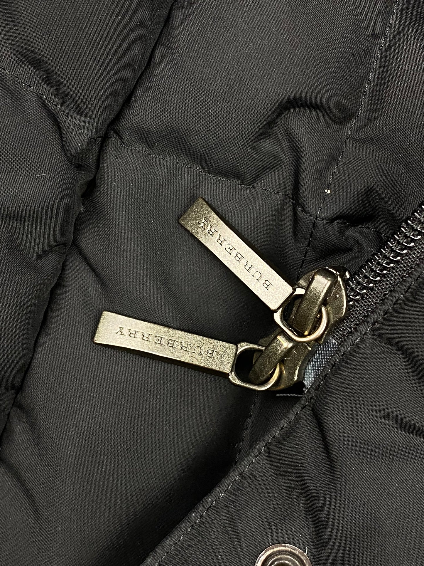 BURBERRY LONDON PADDED DOWN JACKET W/ NOVACHECK LINING. (36 / S)