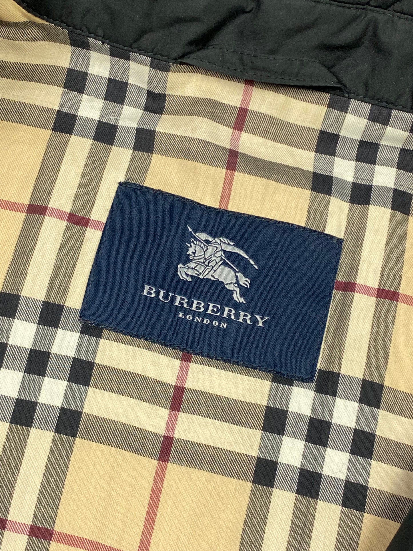 BURBERRY LONDON QUILTED JACKET WITH NOVACHECK LINING.(40 / M)