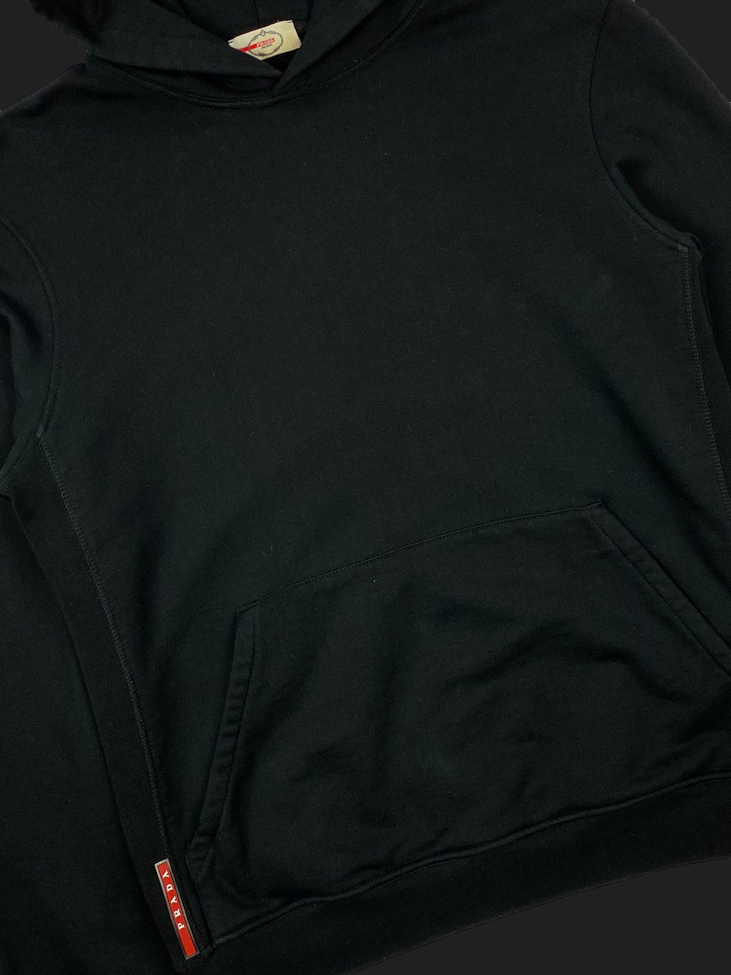 PRADA MILANO RUBBER PATCH HOODED SWEATSHIRT. (L)