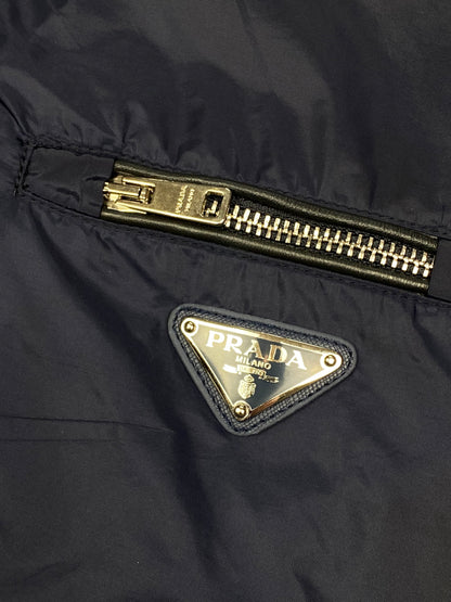 PRADA MILANO EMAILLE LOGO PATCH NYLON JACKET. (52 / L)