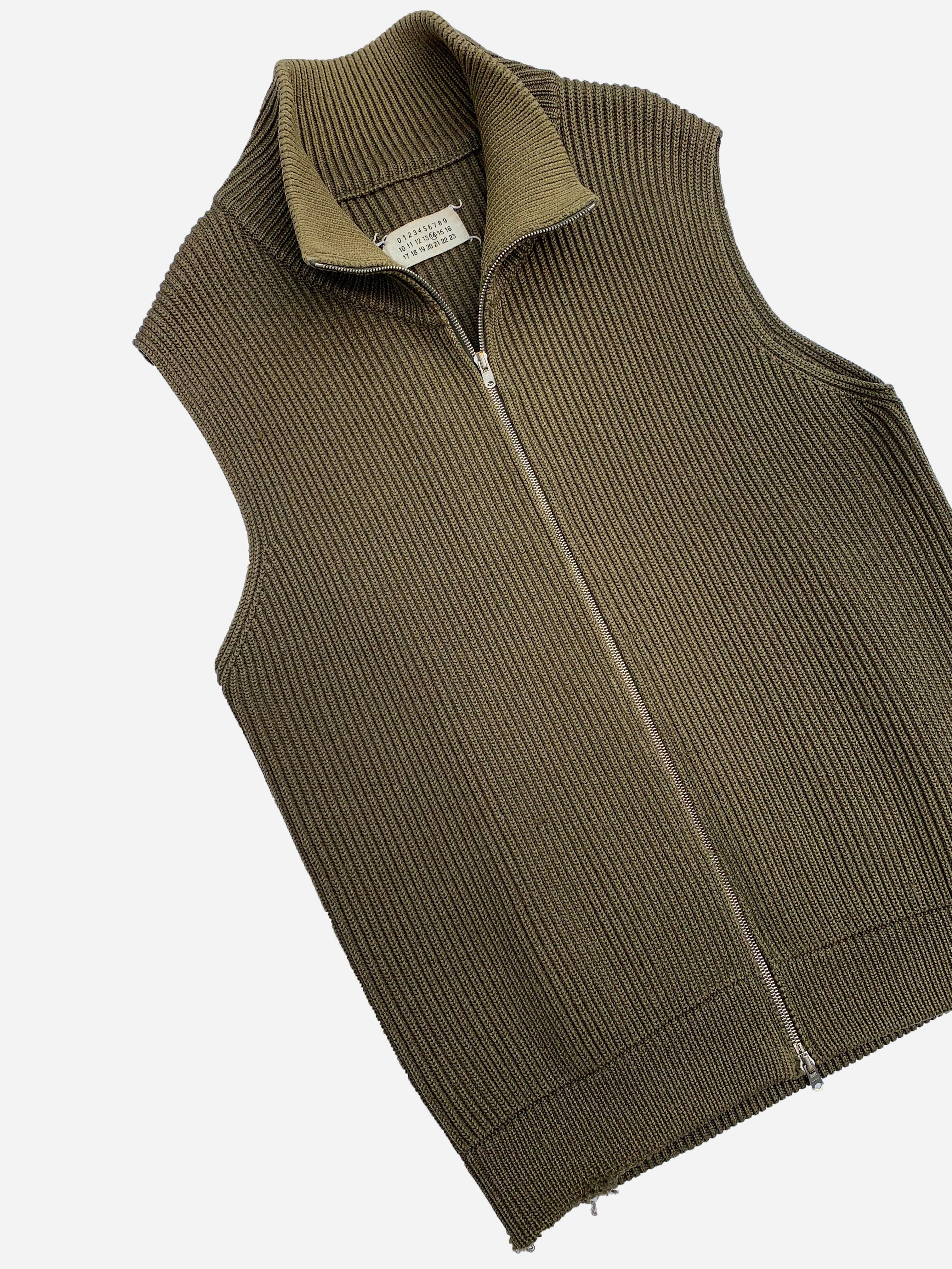 MAISON MARTIN MARGIELA F/W 2013 HEAVY KNITTED ZIP-UP VEST. (L