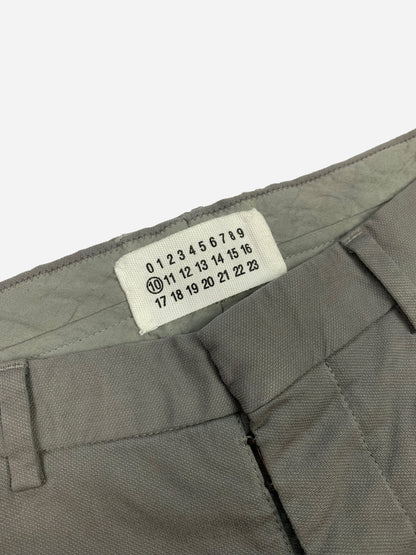 MAISON MARTIN MARGIELA SLIM FIT CHINO PANTS. (50 / M)