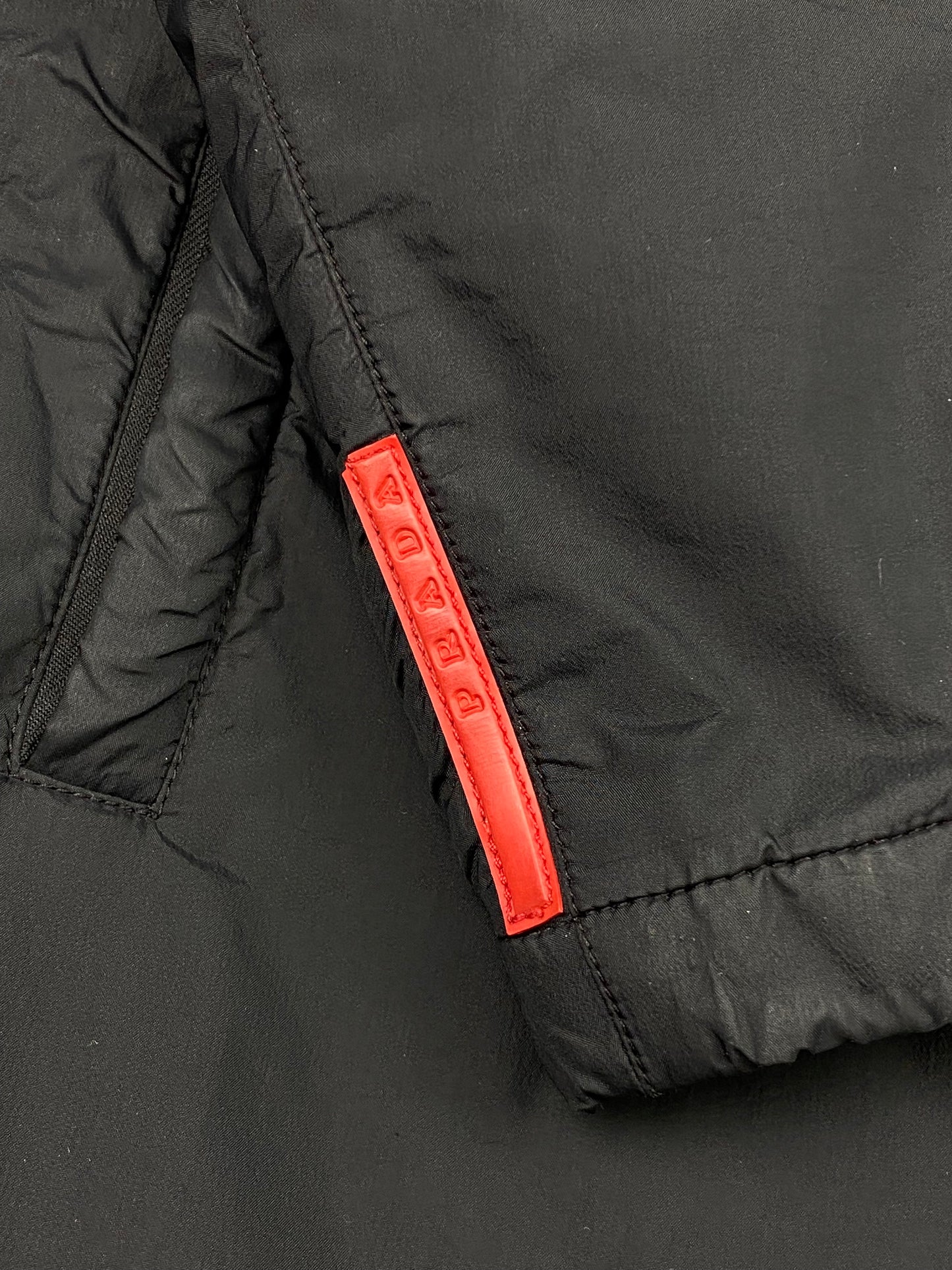 PRADA MILANO F/W 2008 LINEA ROSSA PADDED NYLON COAT. (54 / L)