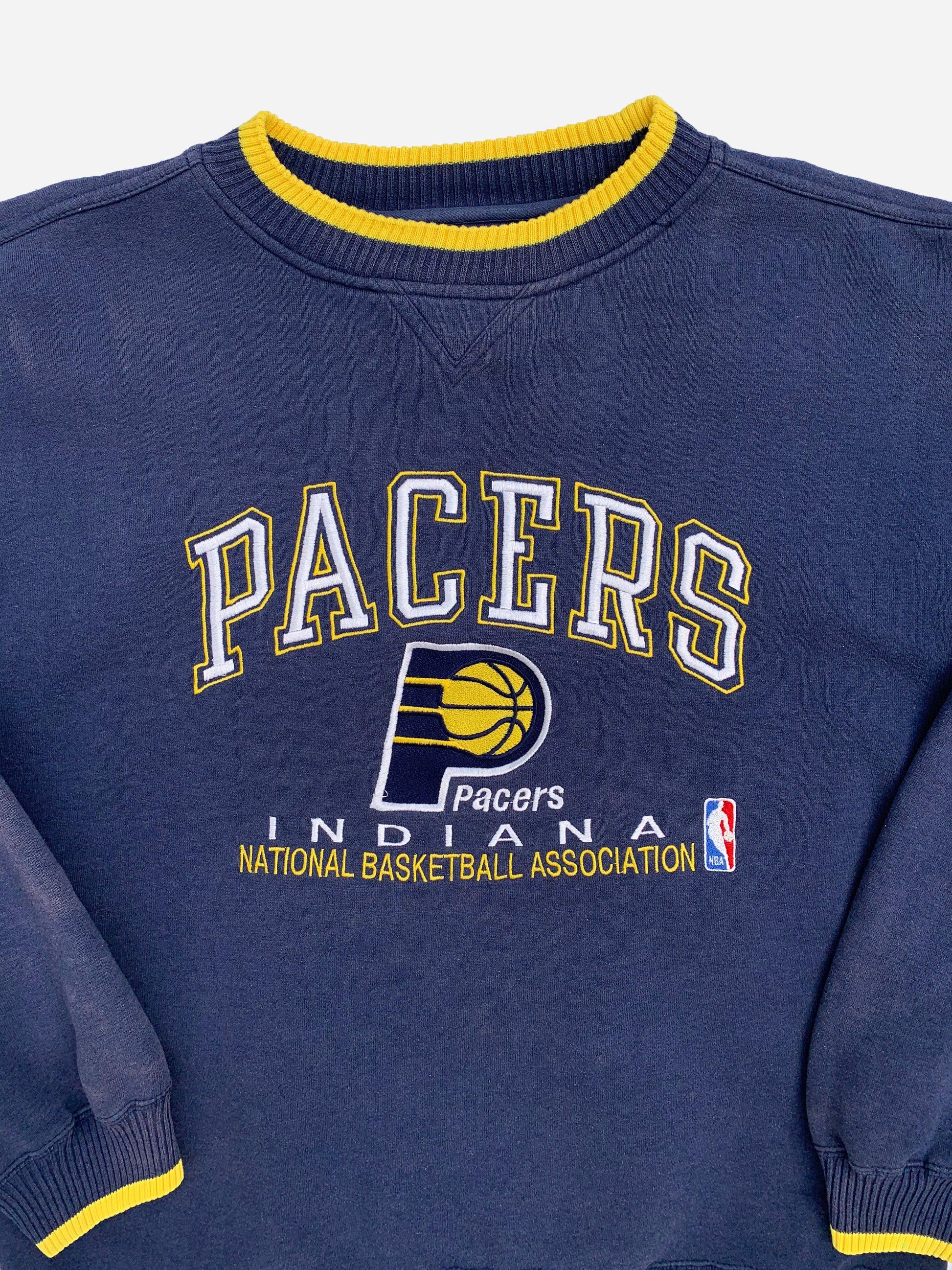 VINTAGE NBA 'INDIANA PACERS' CREWNECK SWEATSHIRT. (L) - SEVENUES CLO.