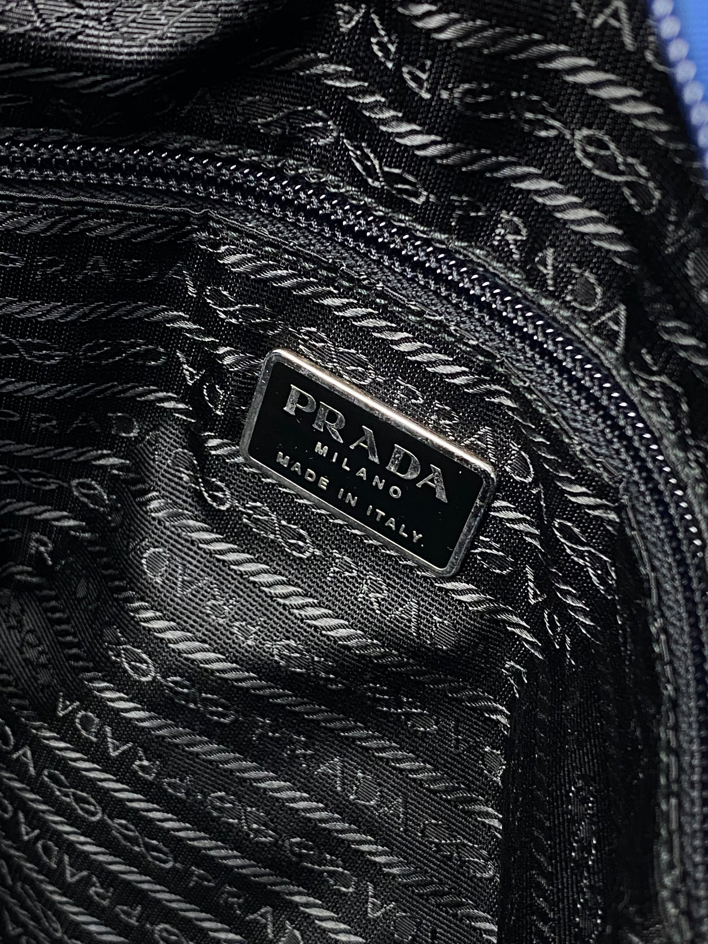 PRADA MILANO NYLON SPORT SIDEBAG IN ROYAL BLUE.