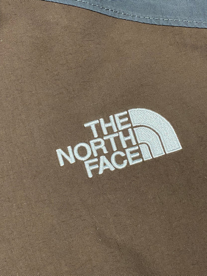 THE NORTH FACE HYVENT HARDSHELL JACKET. (XL)