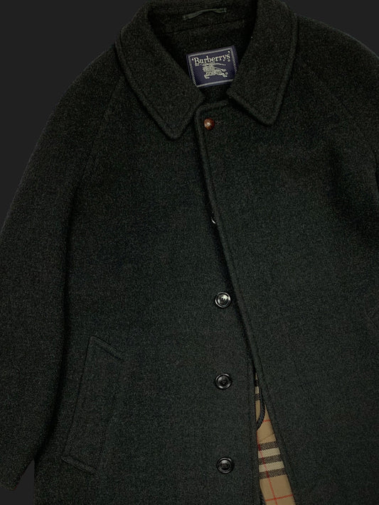 BURBERRY LONDON WOOL TRENCHCOAT WITH NOVACHECK LINING. (XL)