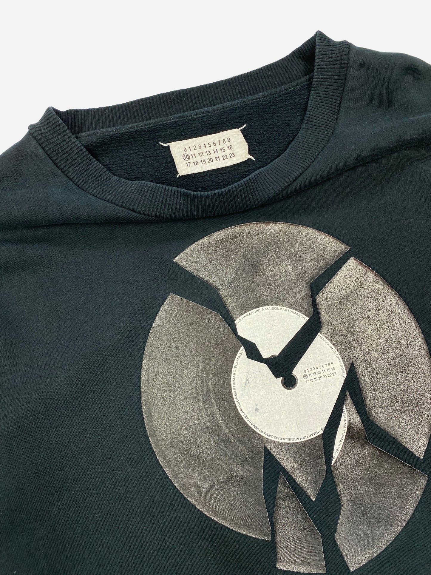 MAISON MARTIN MARGIELA 'BROKEN VINYL' CREWNECK SWEATSHIRT. (L)