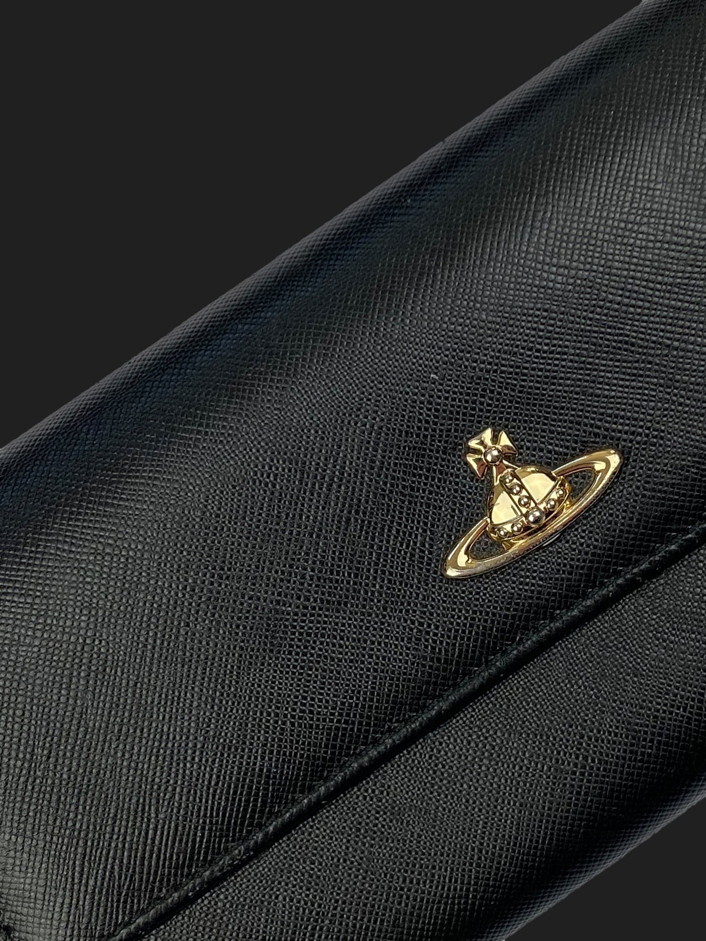 VIVIENNE WESTWOOD SAFFIANO LEATHER ORBIT WALLET.