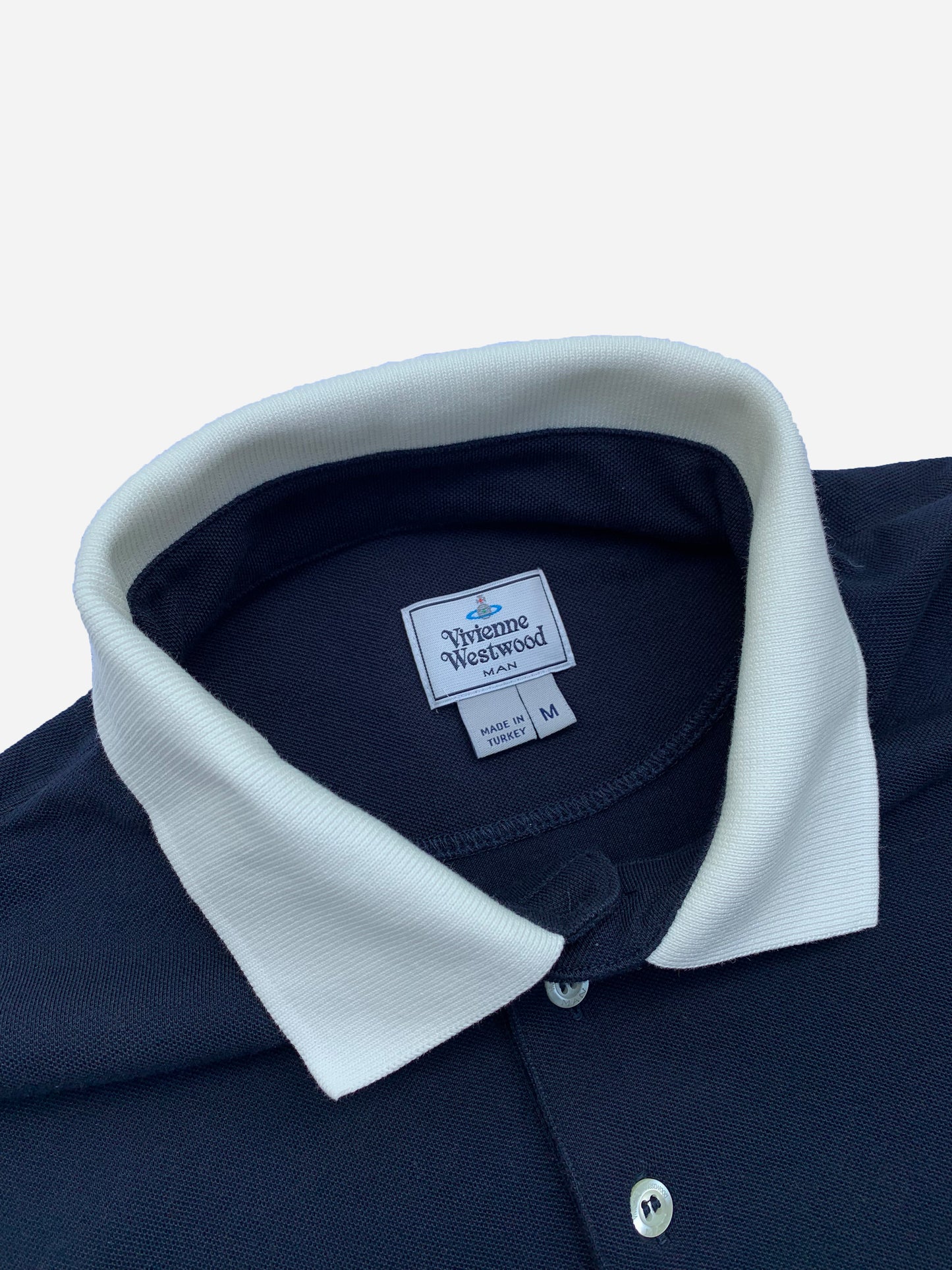 VIVIENNE WESTWOOD MAN ORBIT LOGO POLOSHIRT. (M)